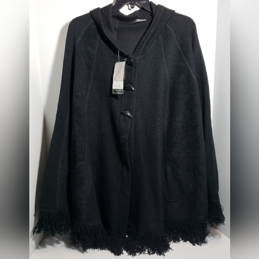 Temptation Italy Black Hooded 3 Button Poncho w/Hearts & Fringe One-Size (M-L)
